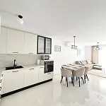 Luxury Nano * Split