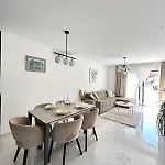 Luxury Nano Διαμέρισμα *