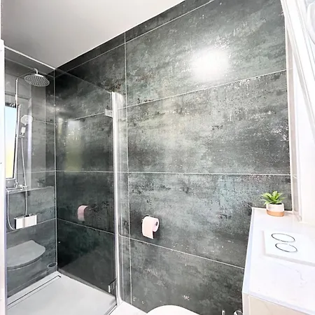 Daire Luxury Nano Split